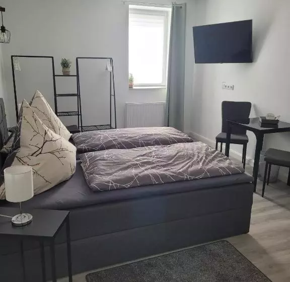 Majatalo Airbnb, Moderne, Ruhige Und Helle Doppelzimmer, Nähe Magdeburg, A14 & A2
