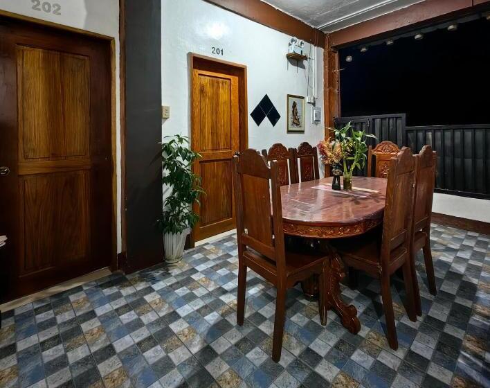 פנסיון Dga Traveler S Inn