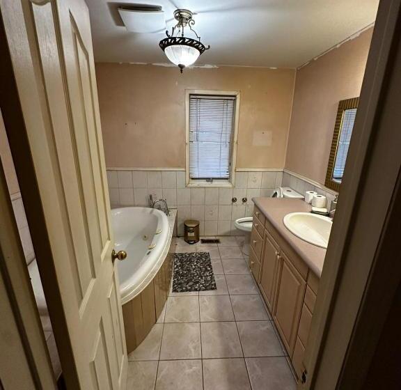 Pension Executive Suite In A Victorian Style Bungalow P4b