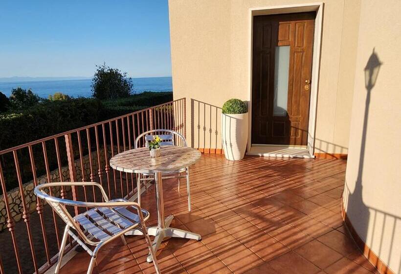 پانسیون Guest Room Perla Marina