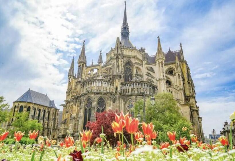 Пансион Magnifique Grange Rénovée Au Coeur De La Champagne