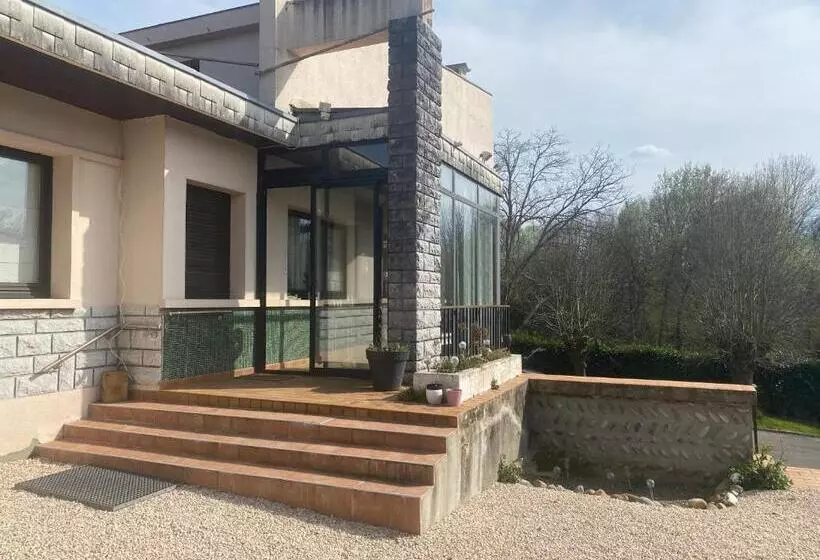Aamiaismajoitus (B&B) 2 Chambres Dans Villa Avec Spa Et Piscine