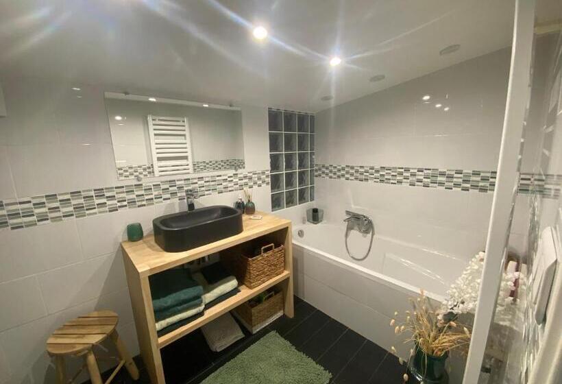 مبيت وإفطار 2 Chambres Dans Villa Avec Spa Et Piscine