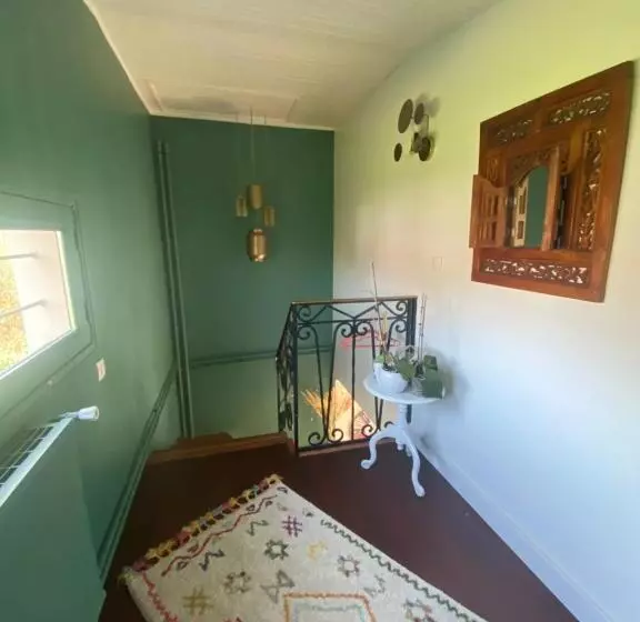 Aamiaismajoitus (B&B) 2 Chambres Dans Villa Avec Spa Et Piscine