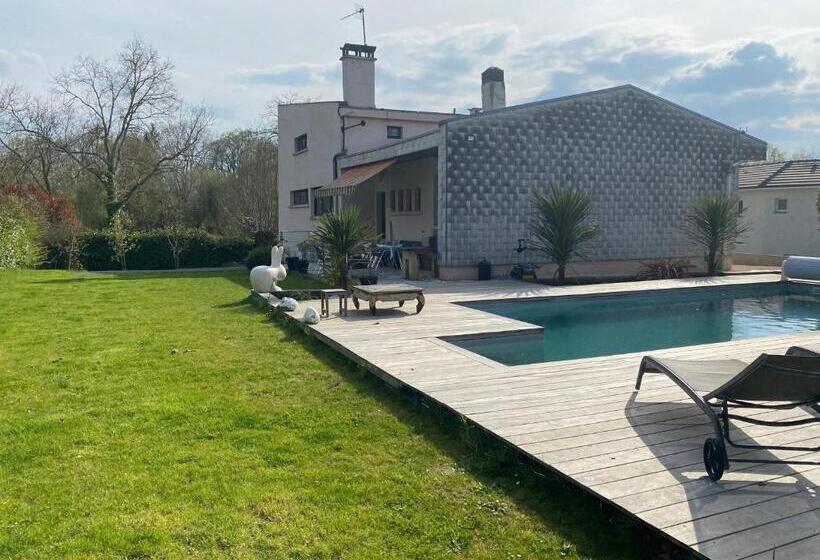 مبيت وإفطار 2 Chambres Dans Villa Avec Spa Et Piscine