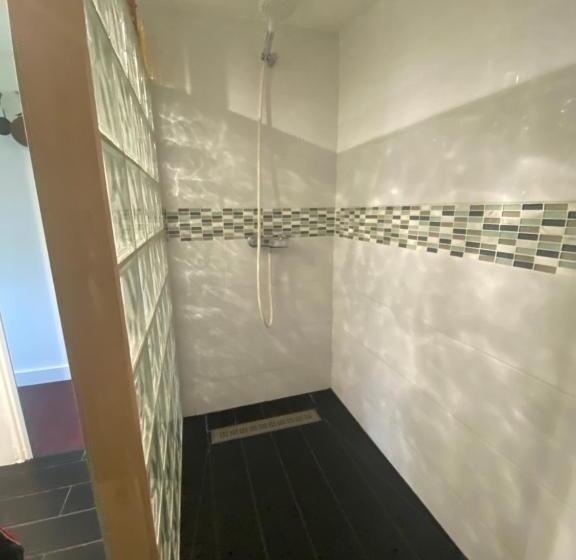 مبيت وإفطار 2 Chambres Dans Villa Avec Spa Et Piscine