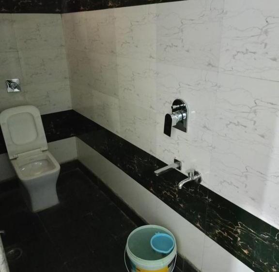 호텔 Aditya Paradise