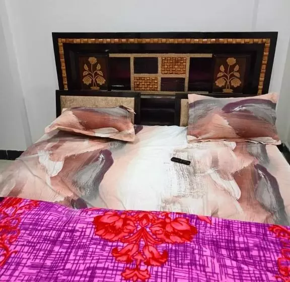 Hotelli Aditya Paradise