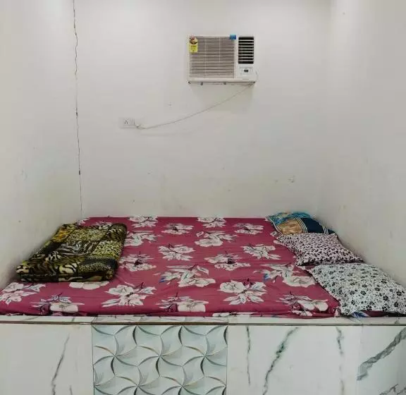 Hotelli Family Suites By Parinay