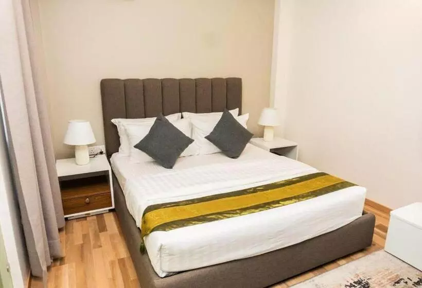 هتل Hiyala Home