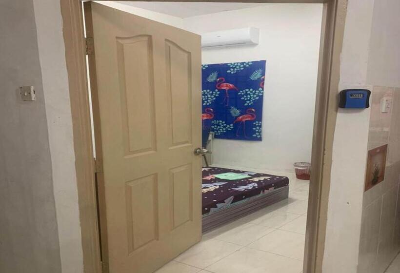 Otel Oyo 90966 Family Homestay