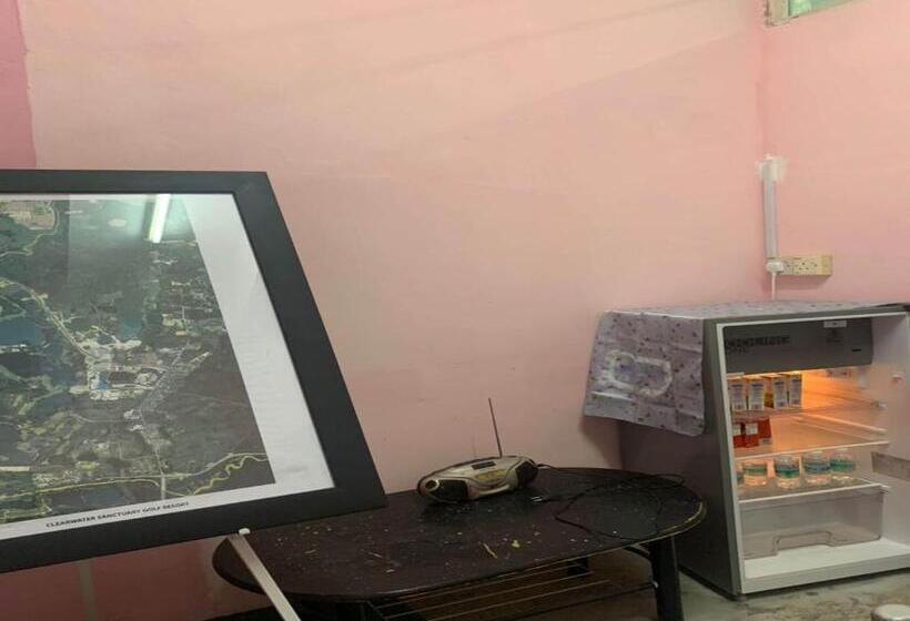 Otel Oyo 90966 Family Homestay