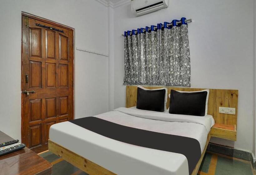 Hotel Oyo Aai Bunglow