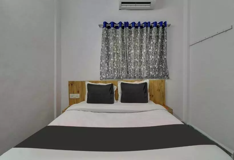 Hotelli Oyo Aai Bunglow