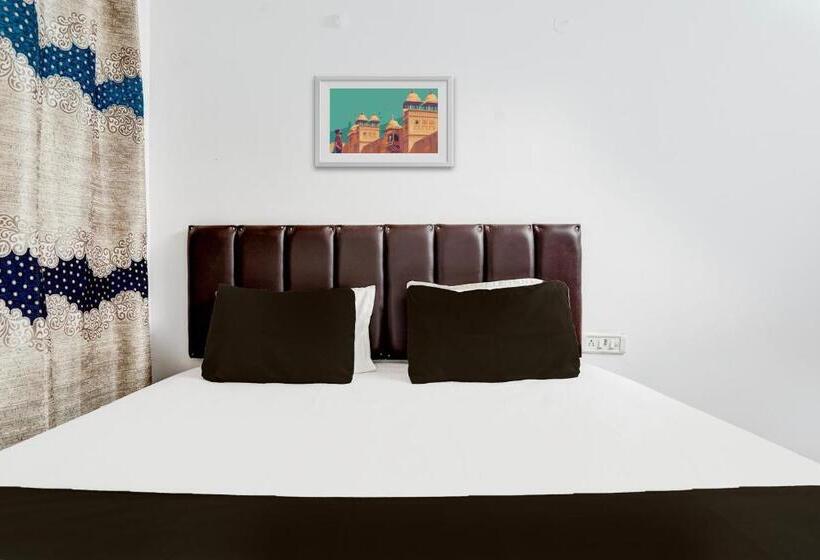 Hotel Oyo Premier Jim Corbett Home Stay