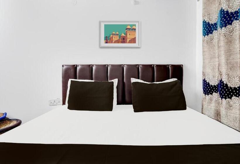 Hotel Oyo Premier Jim Corbett Home Stay