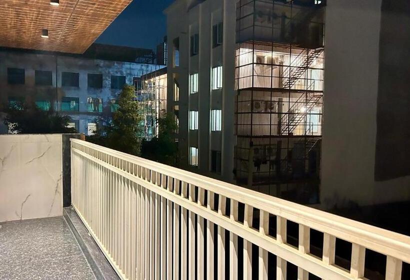 Hotel Raksha Suites & Banquet Greater Noida