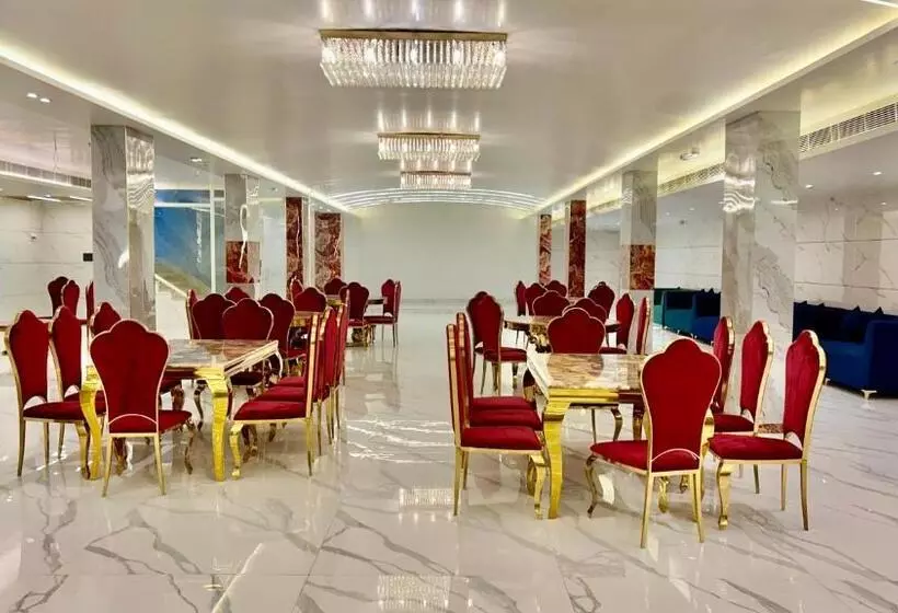 ホテル Raksha Suites & Banquet Greater Noida