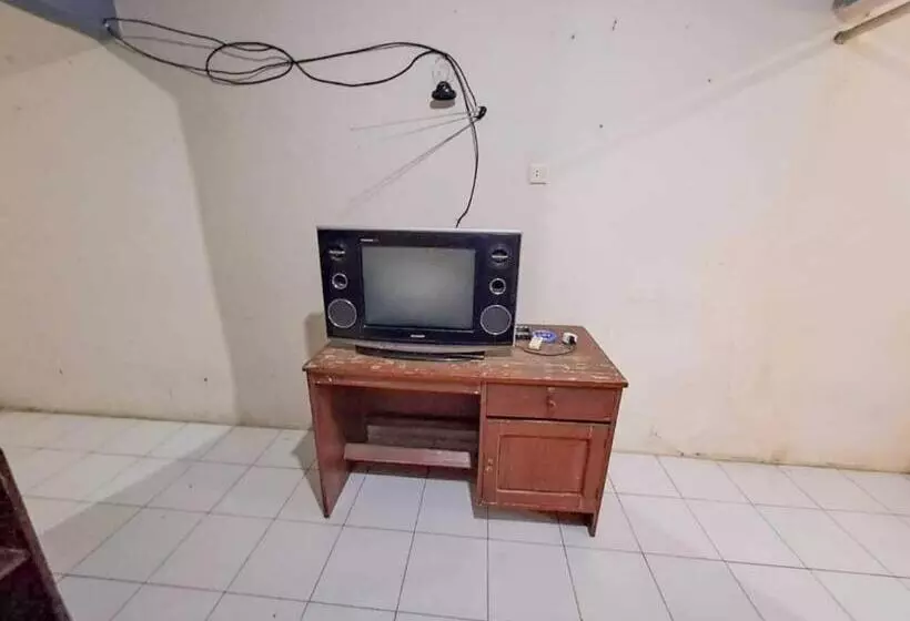 Hotelli Spot On 93840 Guest House Amanda Syariah