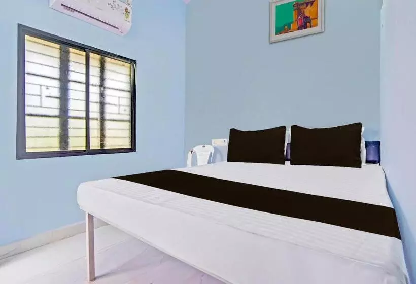 Hotelli O Arnav Gold