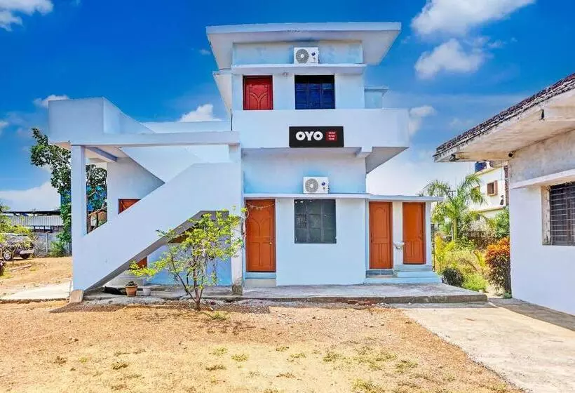 Hotelli O Arnav Gold