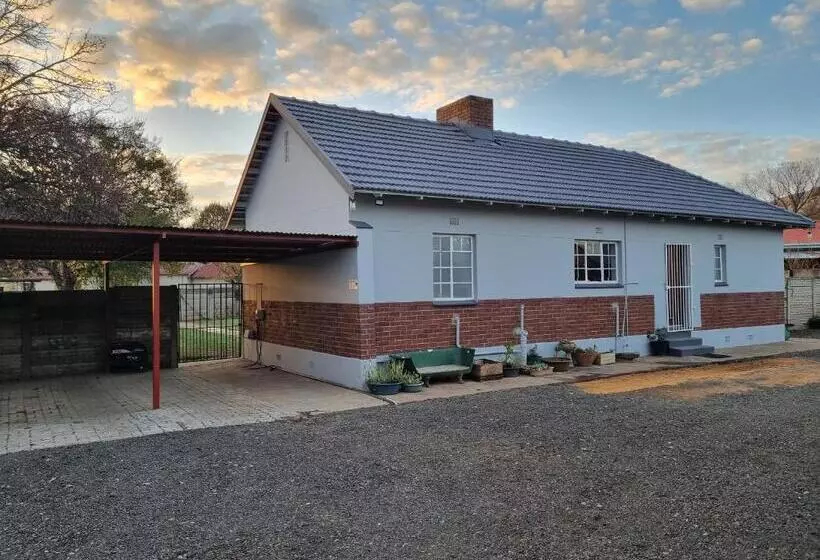 Majatalo Courageous Self Catering Accommodation