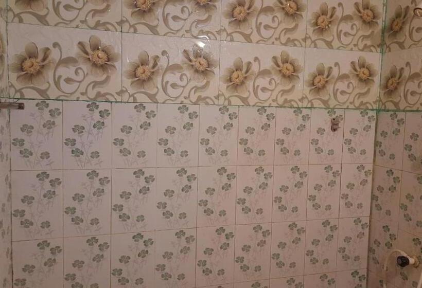 Pensió Kanthi Guest Inn