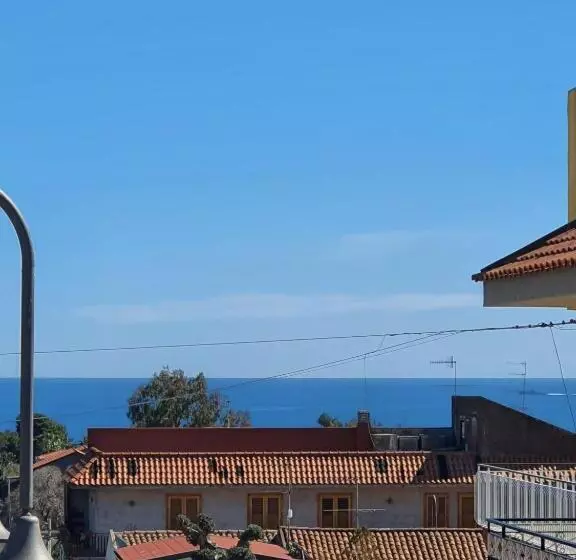 ペンション Room In Bb   Guest House In Acireale