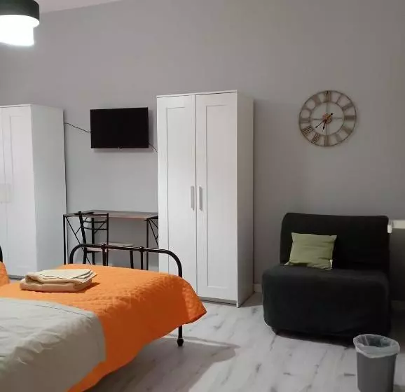 تختخواب و صبحانه La Dimora Degli Artisti   Bologna