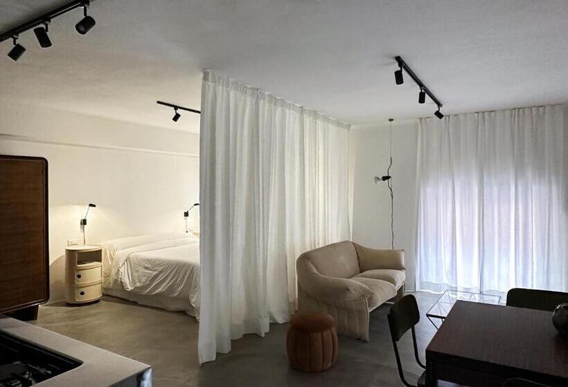 تختخواب و صبحانه Mini Loft