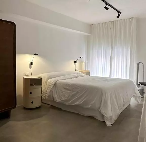 تختخواب و صبحانه Mini Loft