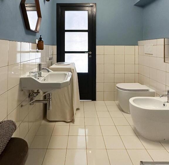 تختخواب و صبحانه Mini Loft