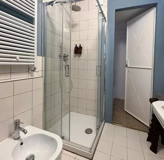تختخواب و صبحانه Mini Loft