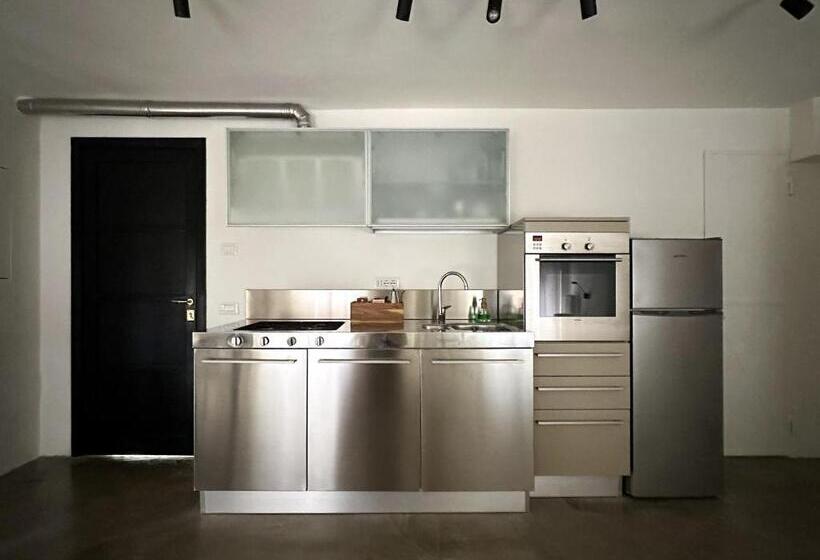 تختخواب و صبحانه Mini Loft