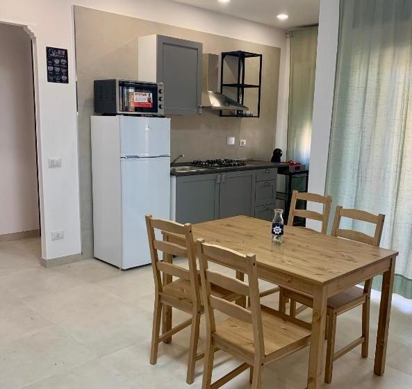 تختخواب و صبحانه Vitti Apartment