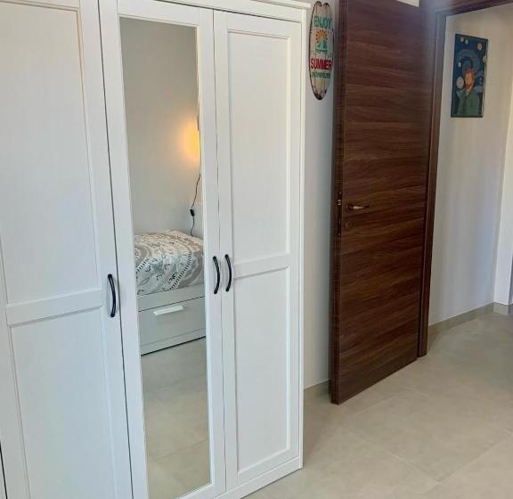 تختخواب و صبحانه Vitti Apartment