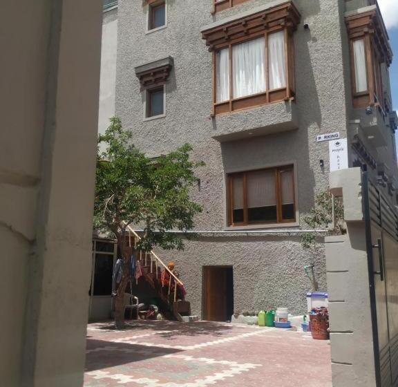 Szálloda Maple House, Leh, Ladakh