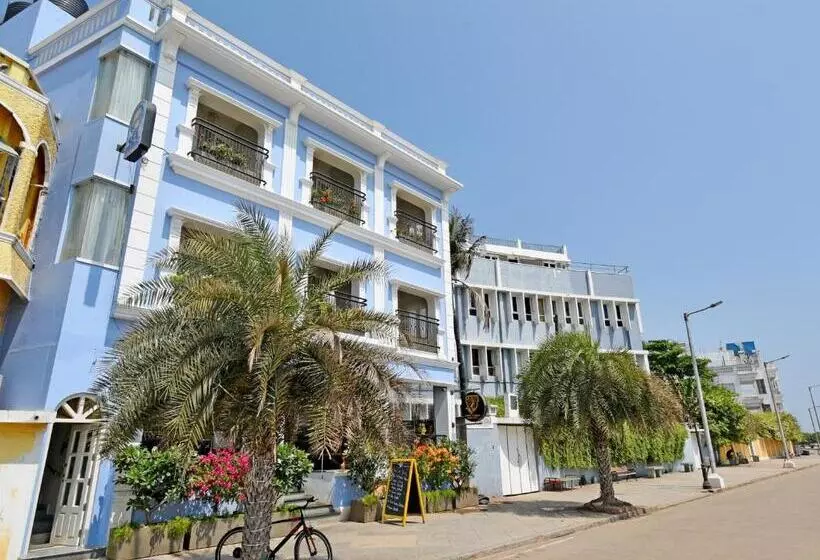 هتل Sea Gadabout   Seaside Stays