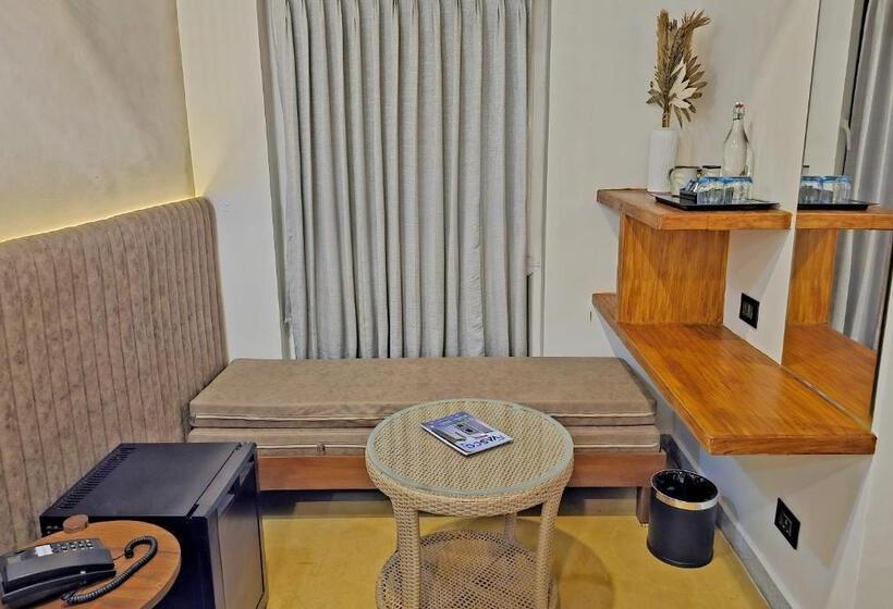 هتل Sea Gadabout Seaside Stays