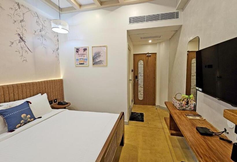 هتل Sea Gadabout Seaside Stays