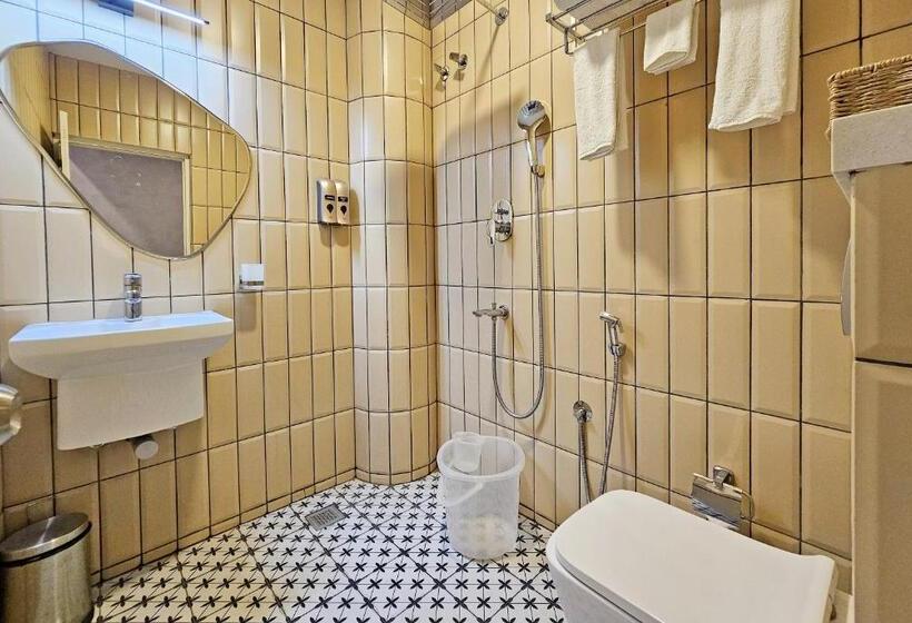 هتل Sea Gadabout Seaside Stays