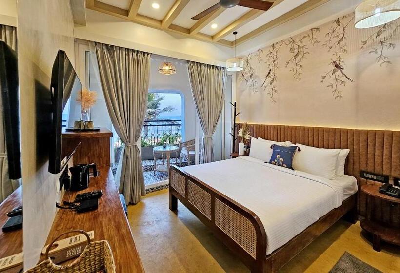 هتل Sea Gadabout Seaside Stays