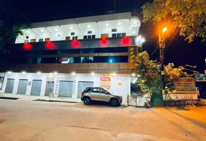 ホテル Shivdoot Hotal