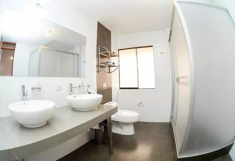 Hotelli Sillary Hostal Sede Cayma