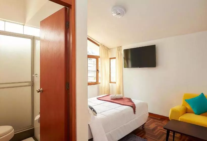 Hotelli Sillary Hostal Sede Cayma