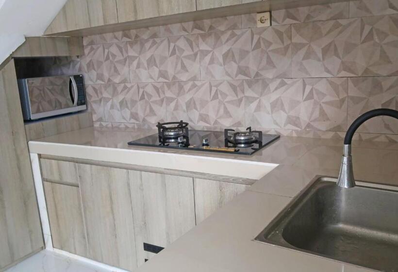 Пансион Euro House