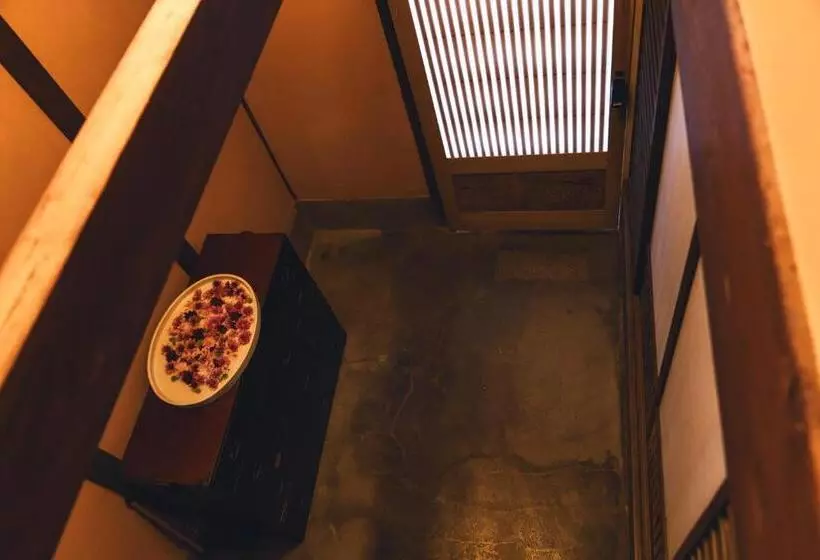 Majatalo Johns House じょんのやど