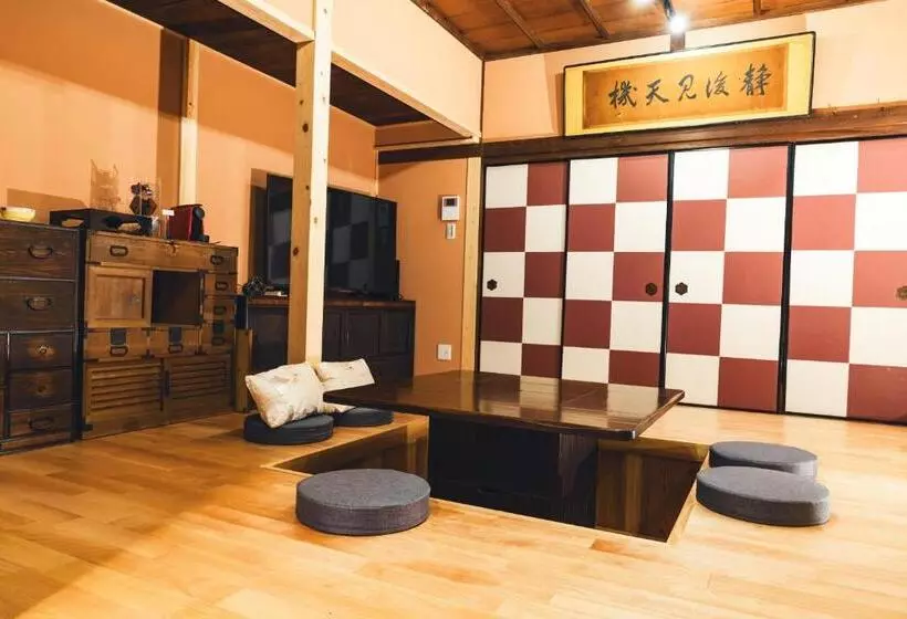 Majatalo Johns House じょんのやど