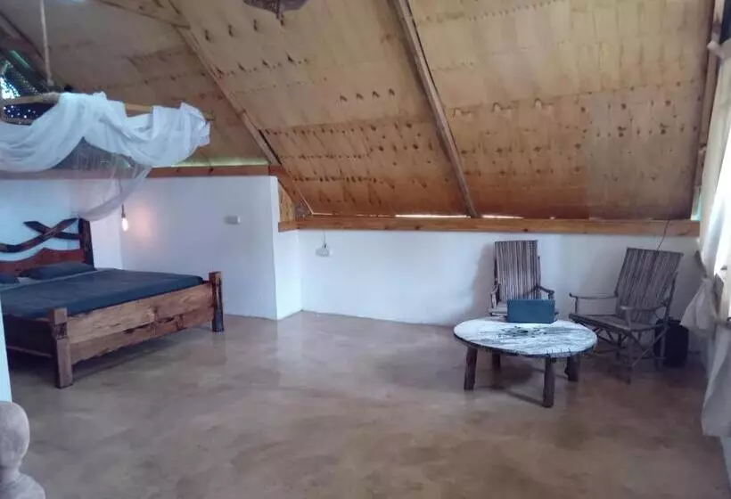 پانسیون Pongwe Eco Lodge And Kitten Paradise