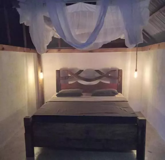پانسیون Pongwe Eco Lodge And Kitten Paradise
